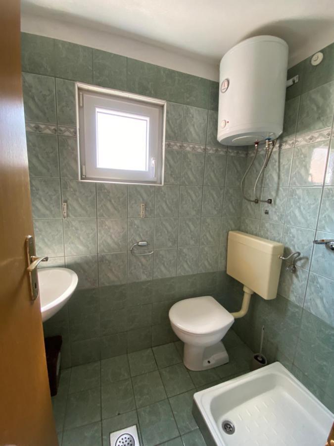 Apartmani Niks Makarska Exterior photo